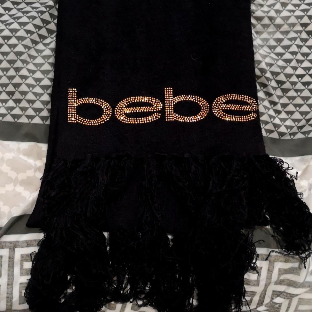 BEBE LOGO BLACK SCARF